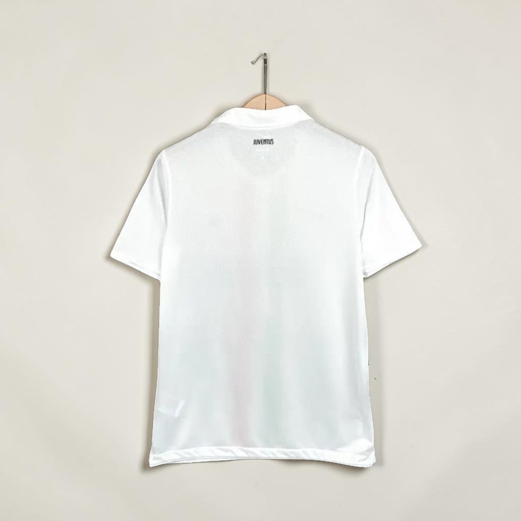 2010/11 Juventus Away Jersey
